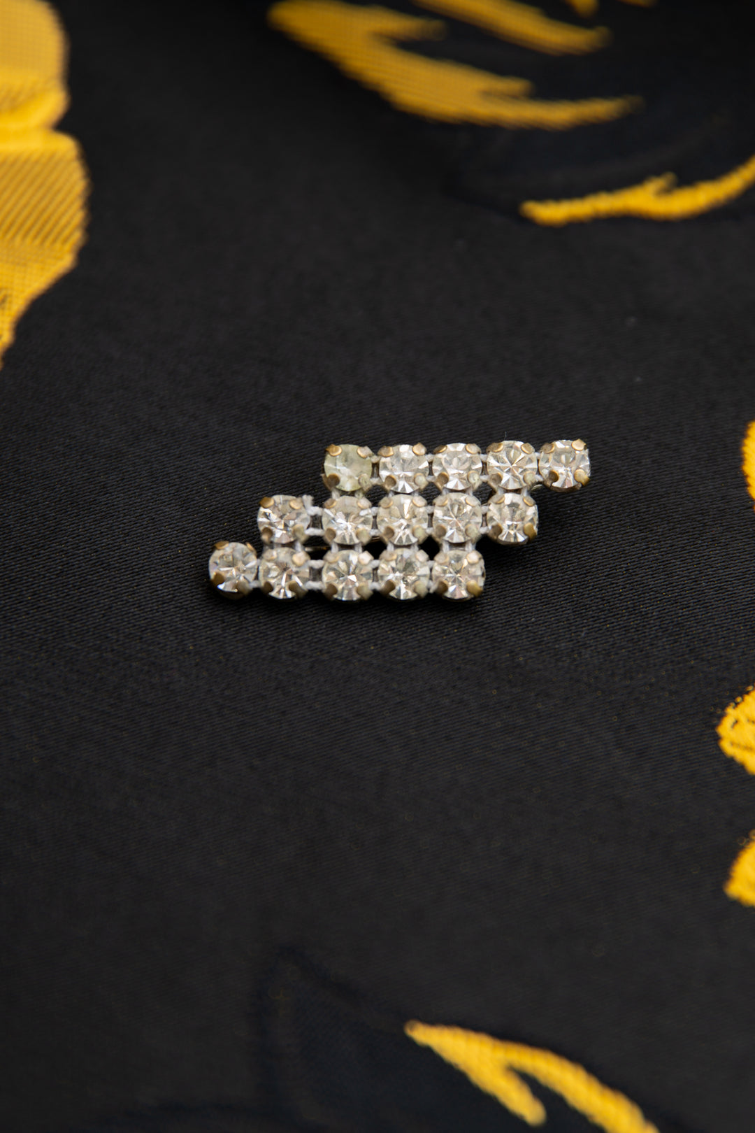 Tiny Art Deco Vintage Brooch
