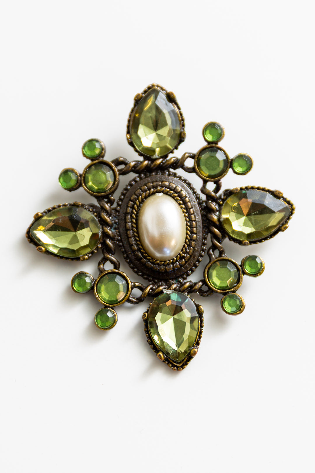 Victorian Brooch (Green)