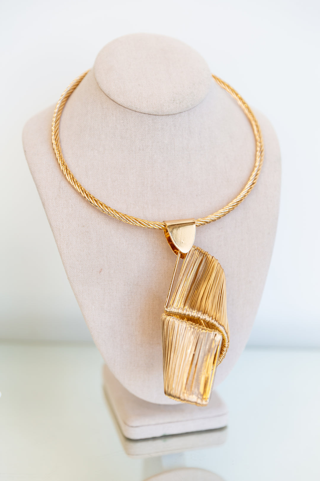 Modernist Coil Necklace (Gold)