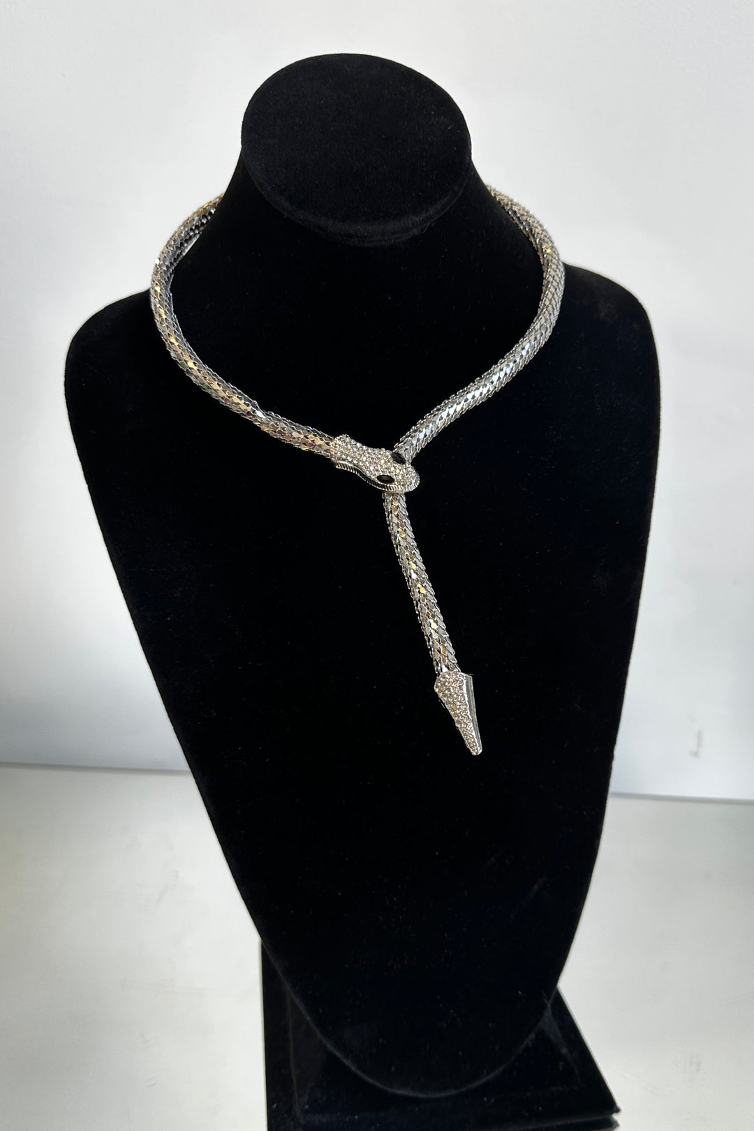 Magnetic Snake Necklace (Silver)