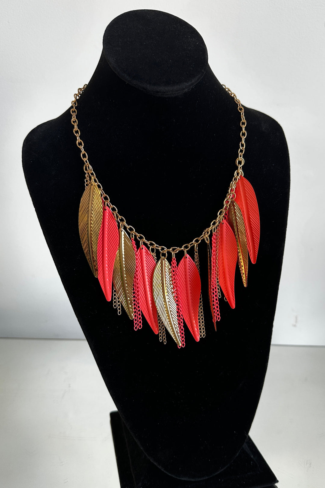 Feather Necklace (Coral)