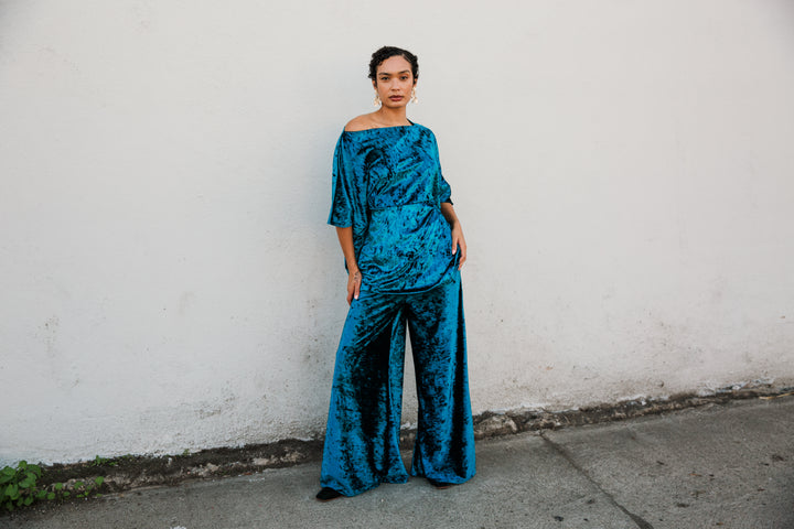 Halftan in "Crushed Velvet" (Antique Blue)