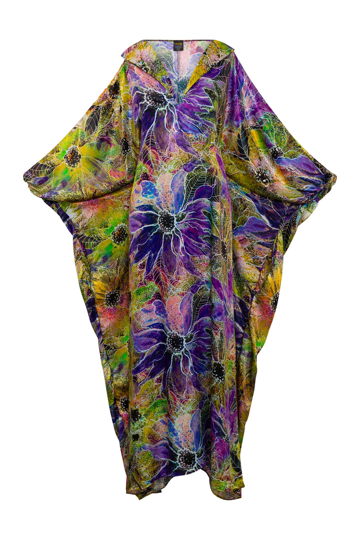 Glissando Kaftan in “Marian”