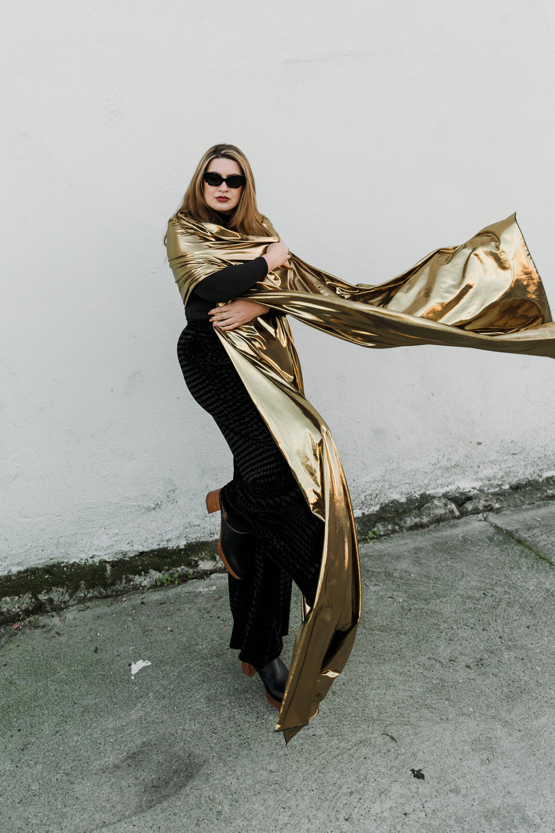 Blanket Scarf in "Disco Fever" (Gold)