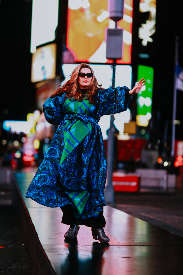 Parisian Coat in "Frida"