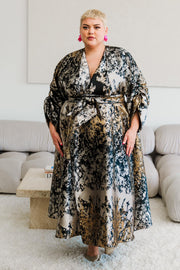 Parisian Coat in “Elektra"