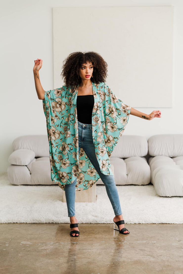 Coloratura Cape "Lotus Go Out"
