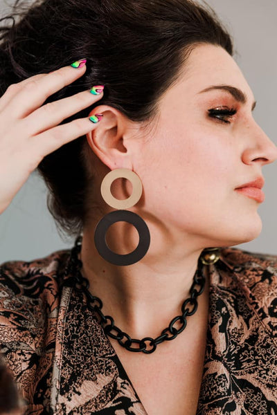 Escape From Paris: Earring Matte Gold Gunmetal Circles