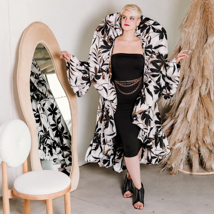 Manhattan Opera Coat in "Poliuto"