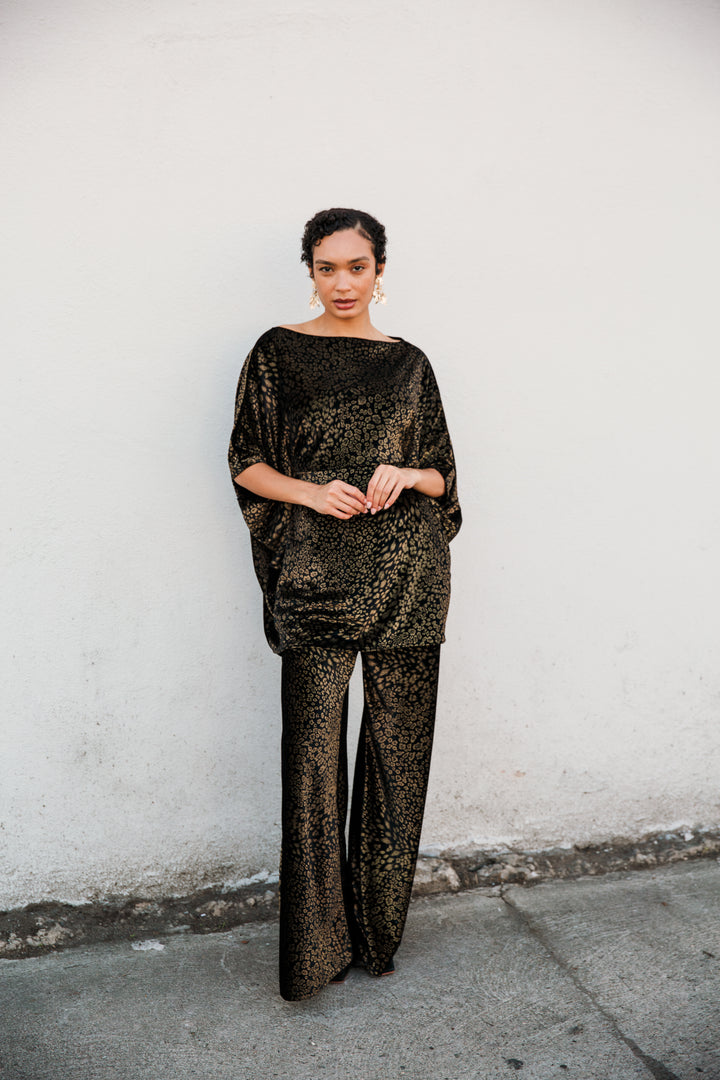 Halftan in "Gold Foiled Leopard"