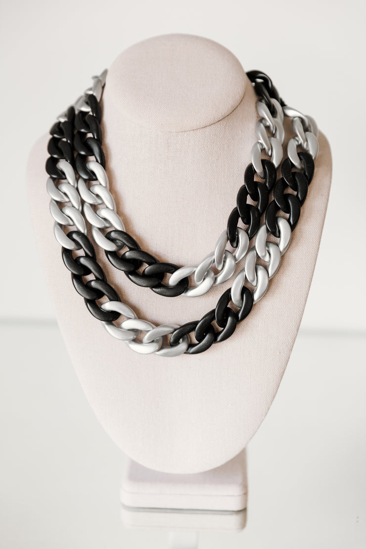 Escape From Paris: Mega Chain Necklace (Silver)