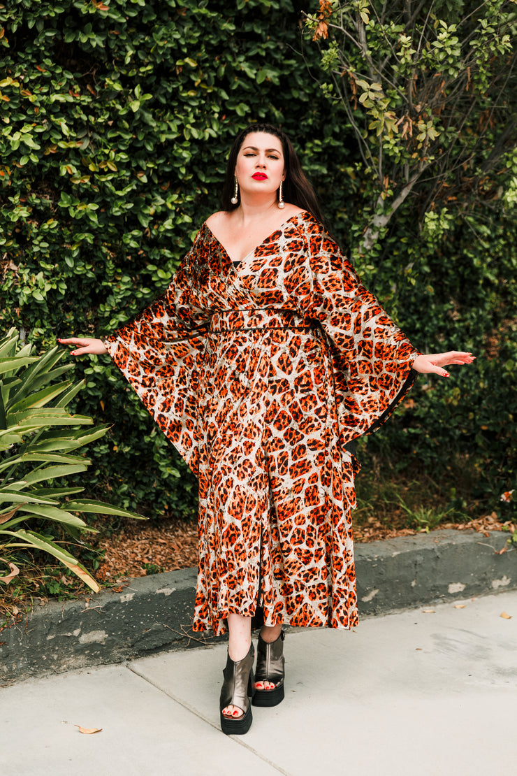 Bohémienne Kimono Robe “Shrimp Leopard" Velvet (Light)