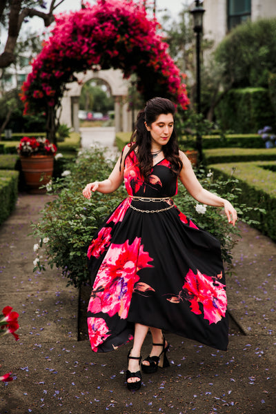 V is for Vinnik Dress in "Janai"
