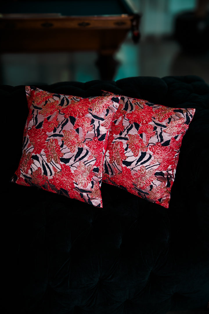 Pillow in "WTF Flower" (Pink)