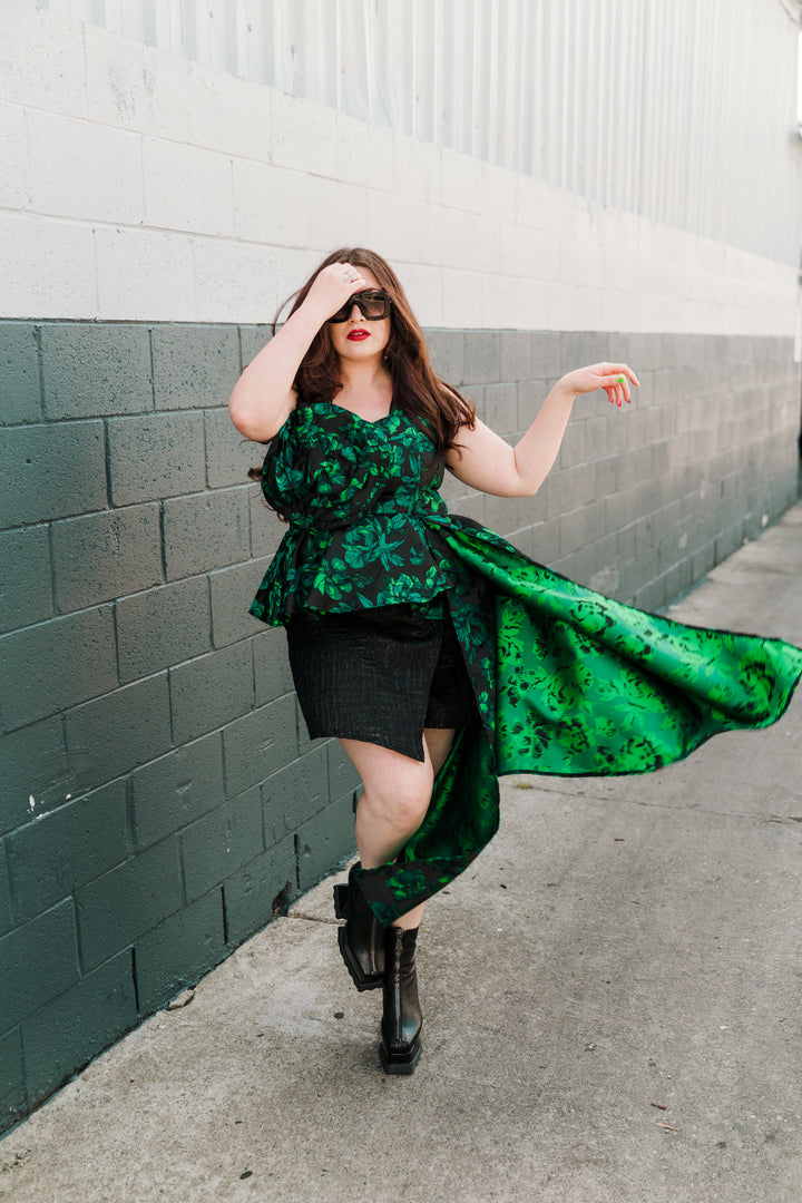 Fleur Peplum Top in "Il Viaggio a Reims"