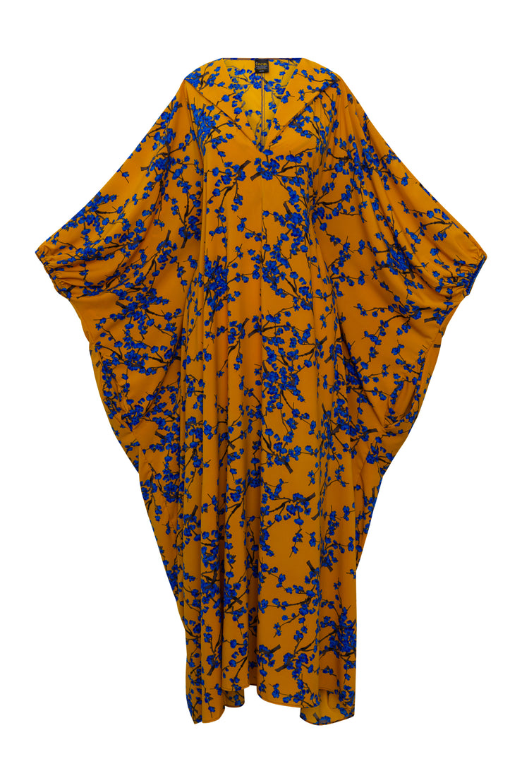 Glissando Kaftan in “Kirsten”
