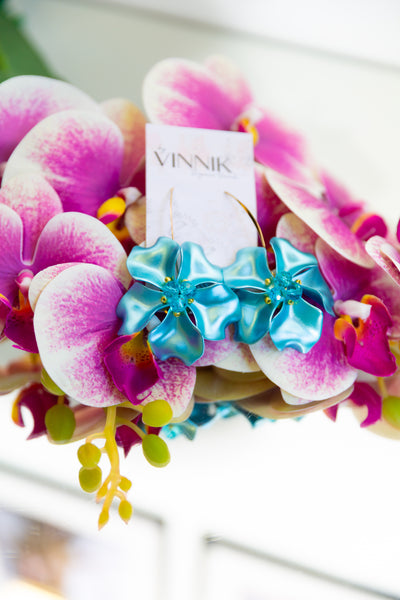 Metallic Flower Earrings (Ice Blue)