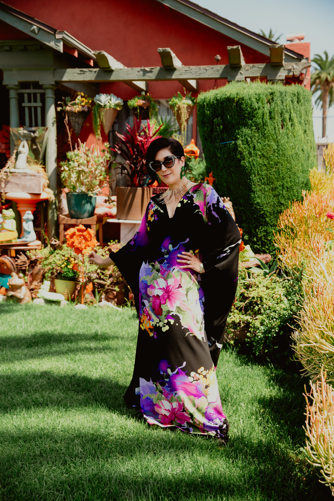 Glissando Kaftan in “J’Nai”