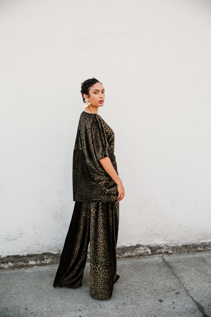 Halftan in "Gold Foiled Leopard"