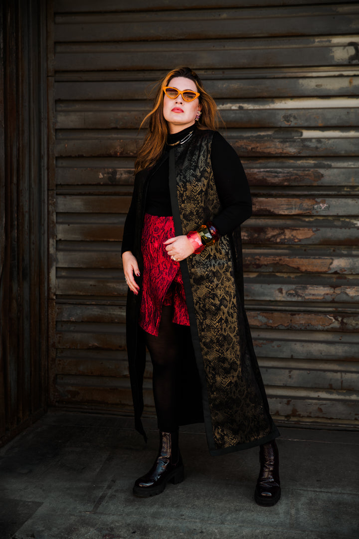 Berlin Duster in "Cleopatra"