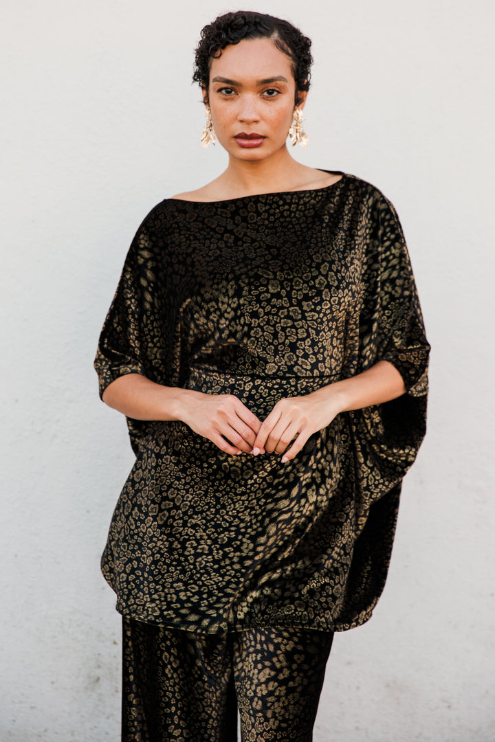 Halftan in "Gold Foiled Leopard"