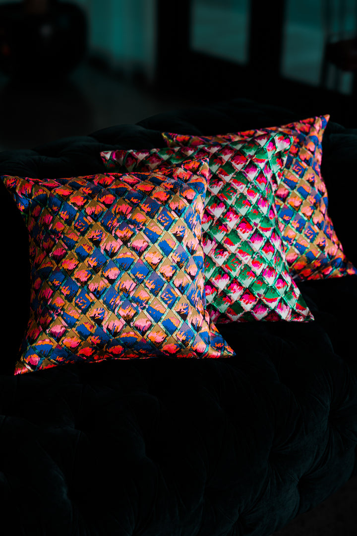 Pillow in “Painted Scales" (Pink)