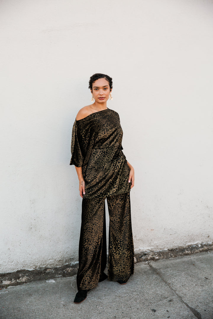 Halftan in "Gold Foiled Leopard"