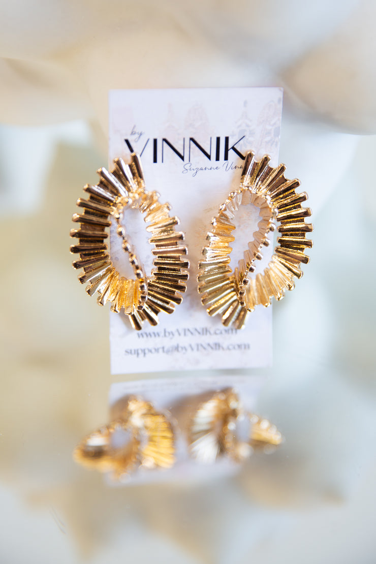 Wavy Staircase Earrings (Gold)