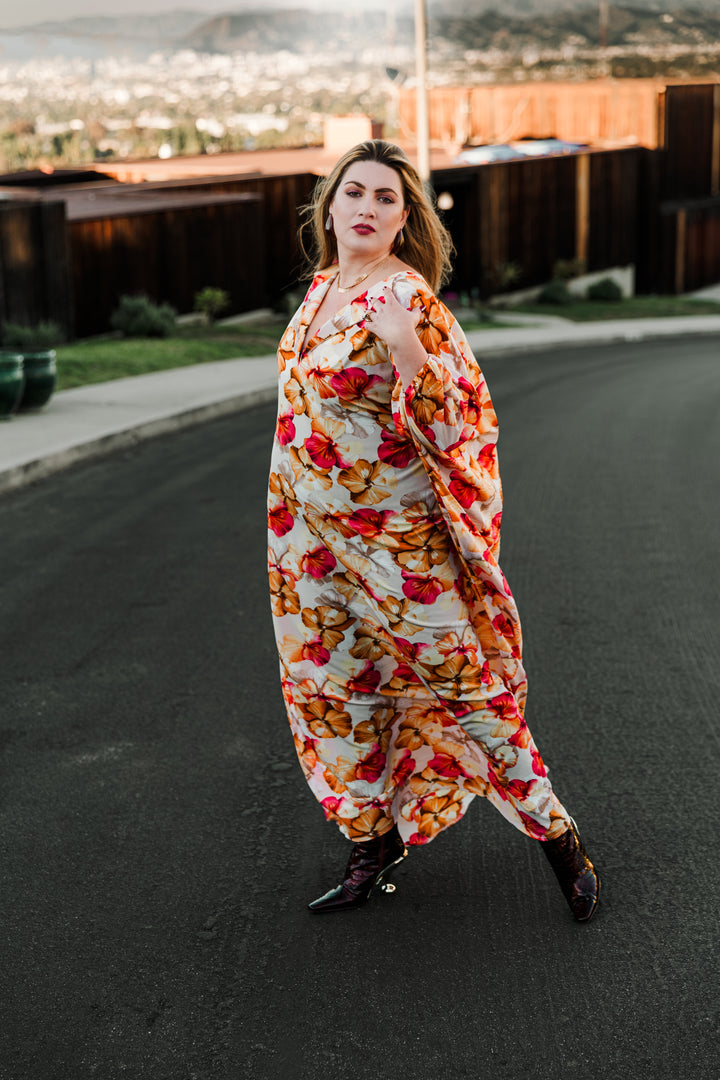 Glissando Kaftan in “Dysis"