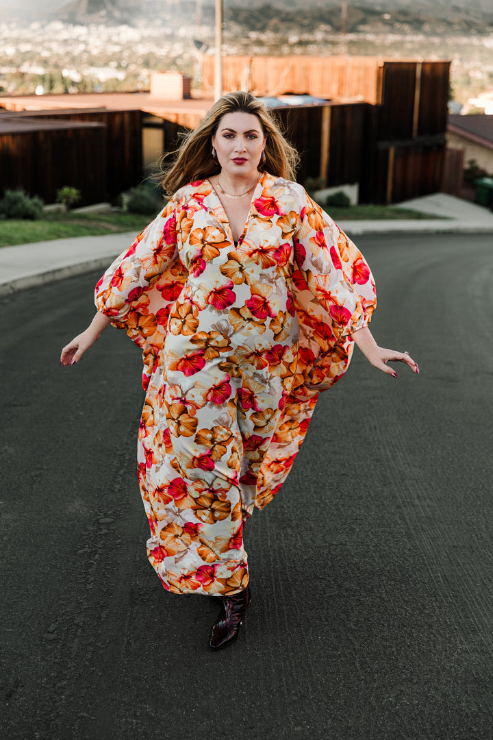 Glissando Kaftan in “Dysis"