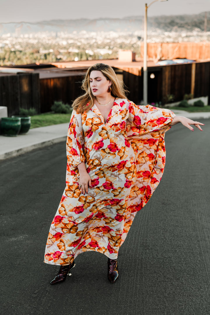 Glissando Kaftan in “Dysis"