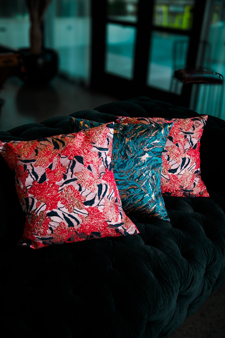 Pillow in "WTF Flower" (Pink)