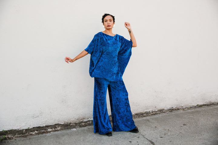 Halftan in "Crushed Slink Velvet (Blue)