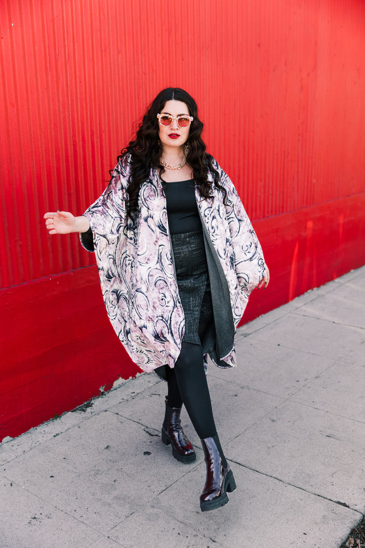 Coloratura Cape "Swirl Velvet"