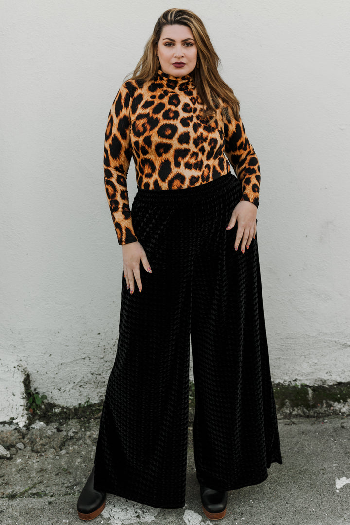 Dolcevita Turtleneck in "Oh La Leopard"