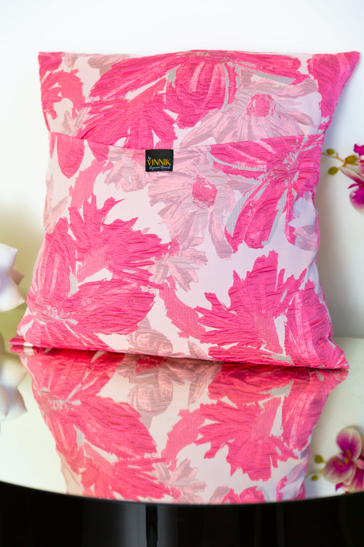 Pillow in "Le Comte Ory"