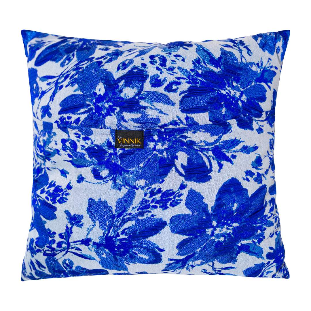 Pillow in "I Capuleti e i Montecchi"