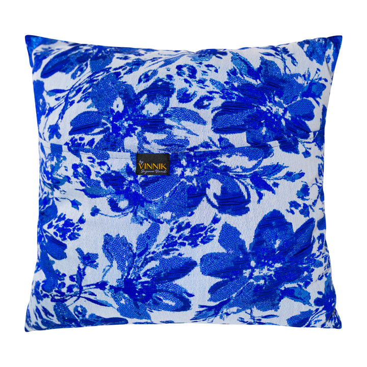 Pillow in "I Capuleti e i Montecchi"