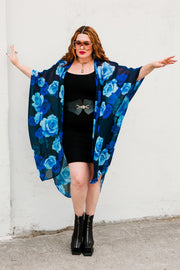 Coloratura Cape in "Laura"