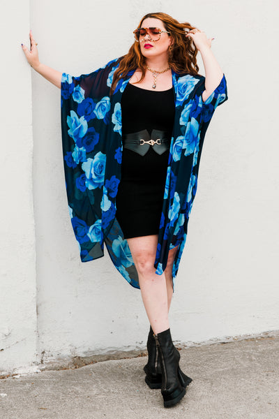 Coloratura Cape in "Laura"
