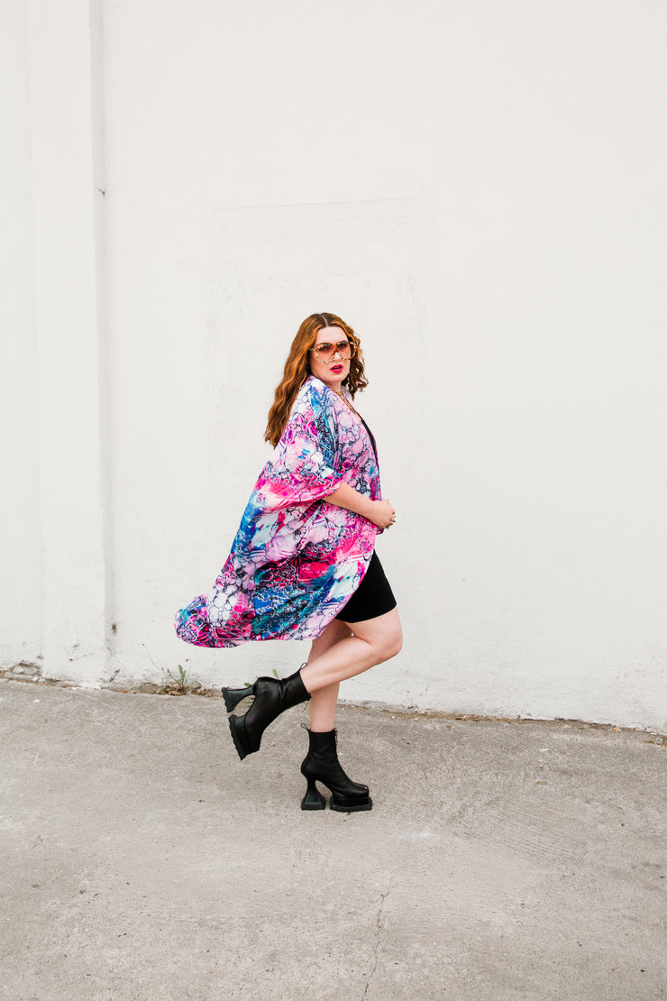 Coloratura Cape in “Patty" (Pink)