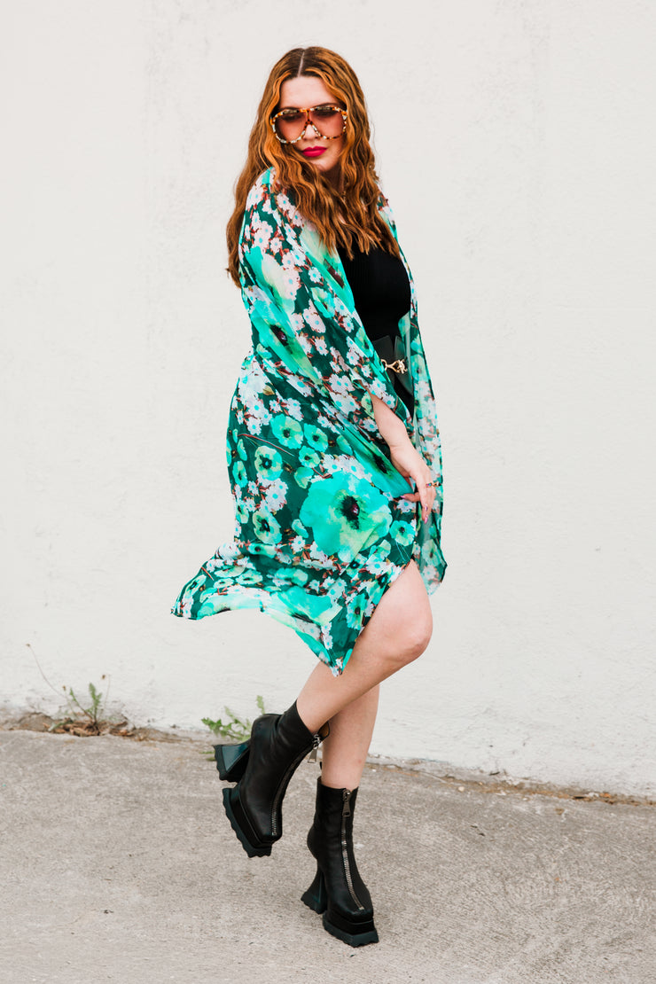 Coloratura Cape in "Teal Garden"