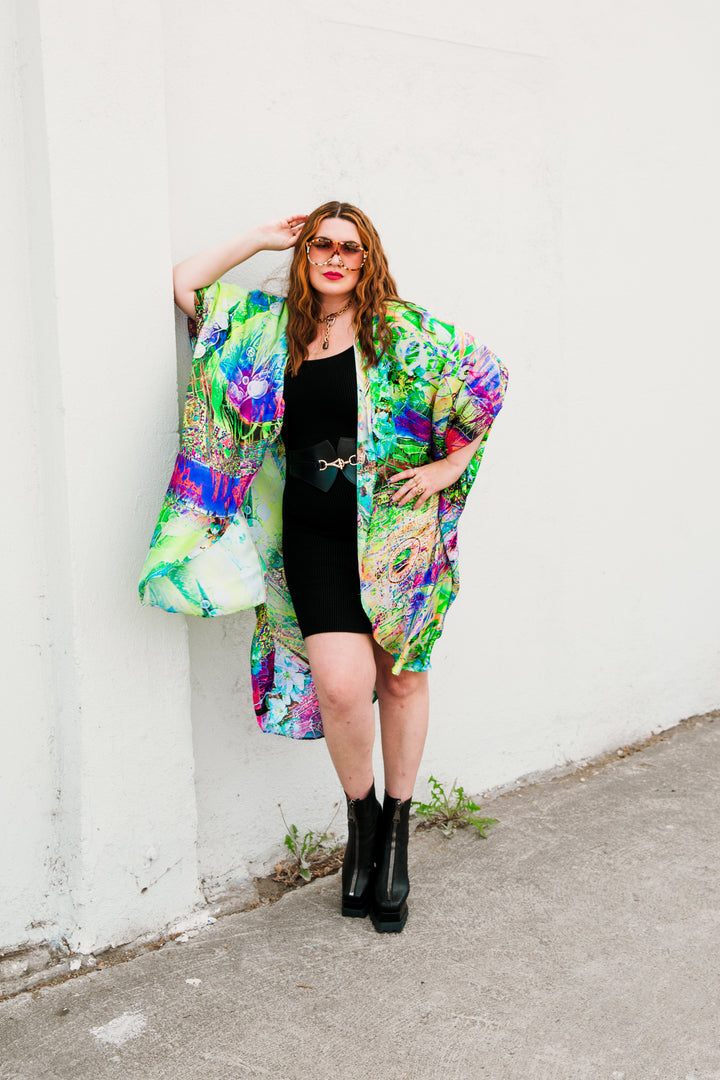 Coloratura Cape in “Patty" (Lime)