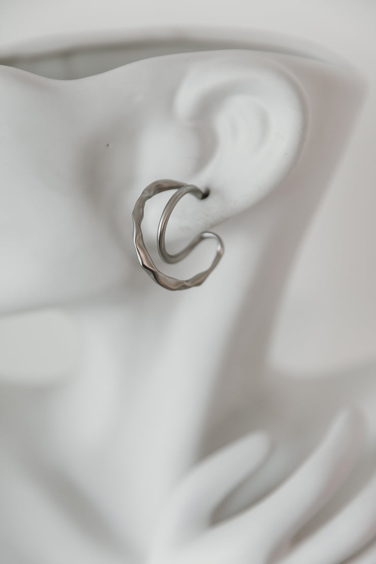 Escape From Paris: Swirl Earrings (Silver)
