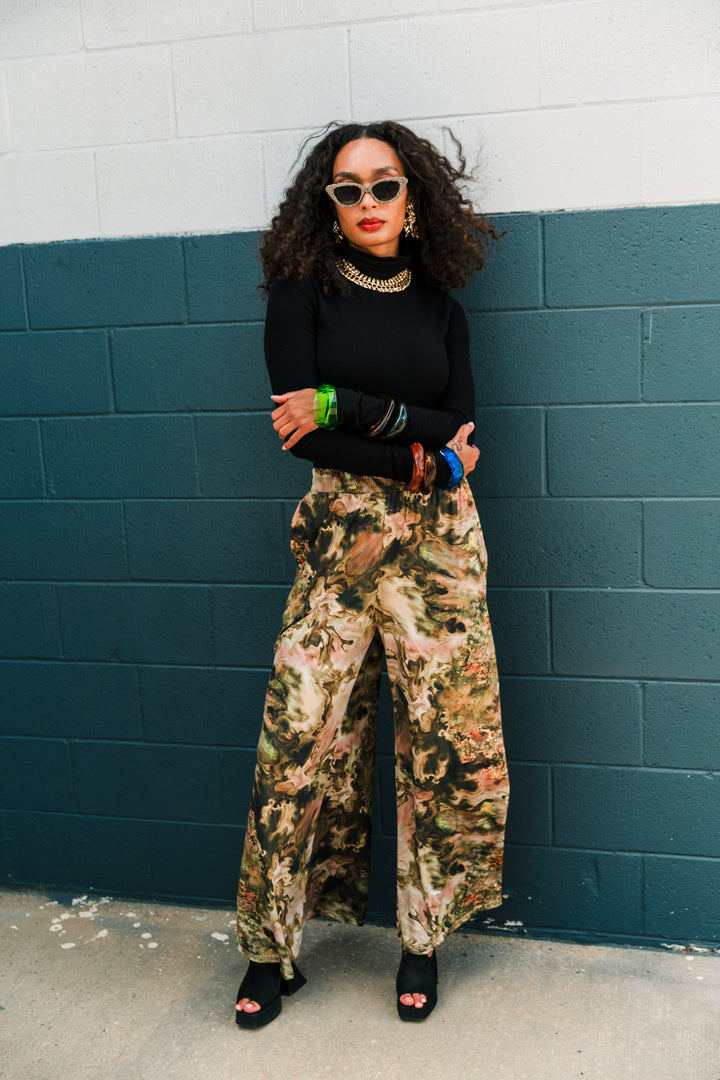 Muse Pants in "Ophelia"