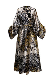 Parisian Coat in “Elektra"