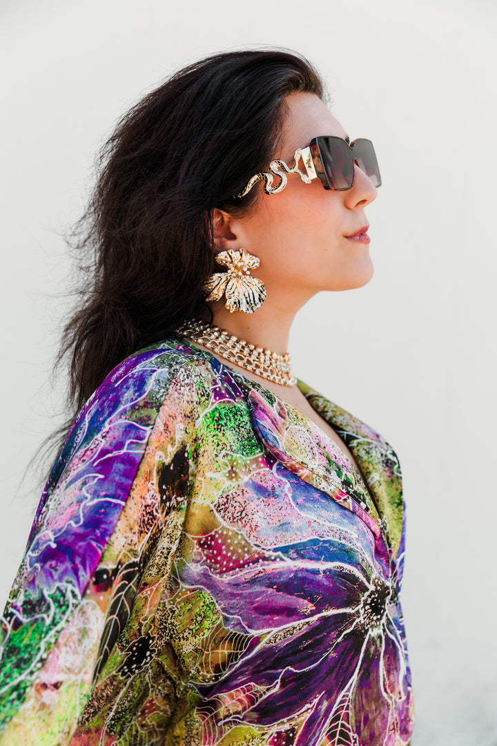 Glissando Kaftan in “Marian”