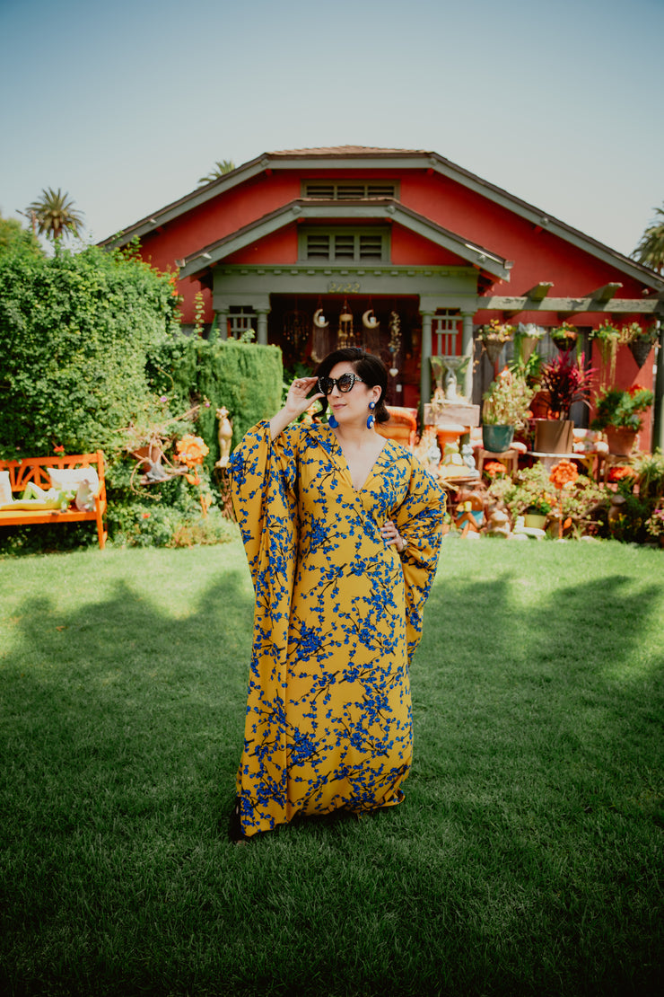 Glissando Kaftan in “Kirsten”