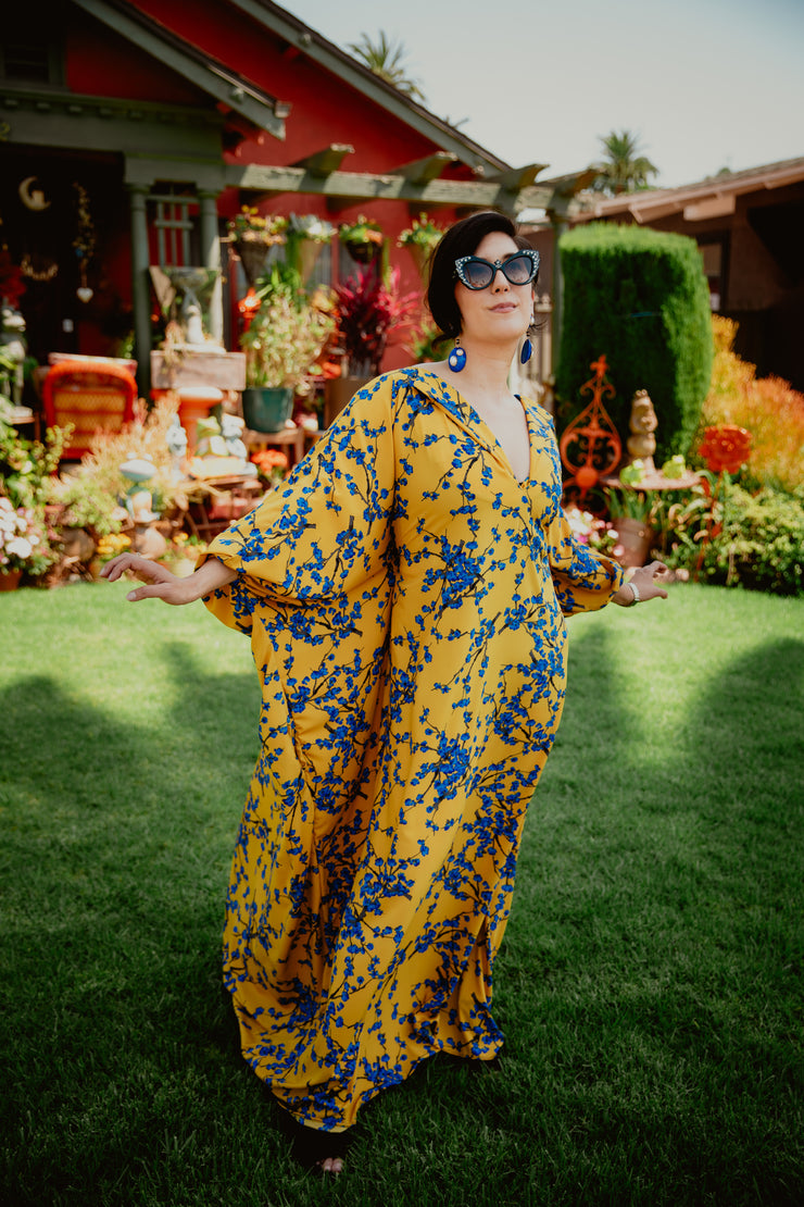 Glissando Kaftan in “Kirsten”