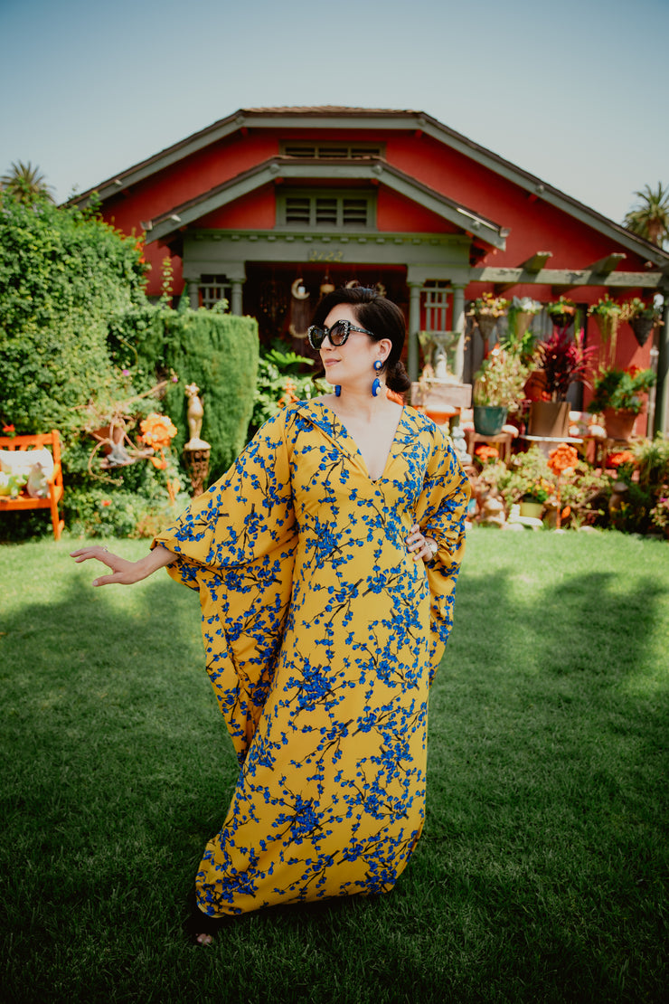 Glissando Kaftan in “Kirsten”